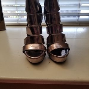 Steven Madden Platform heels, Pewter, size 8